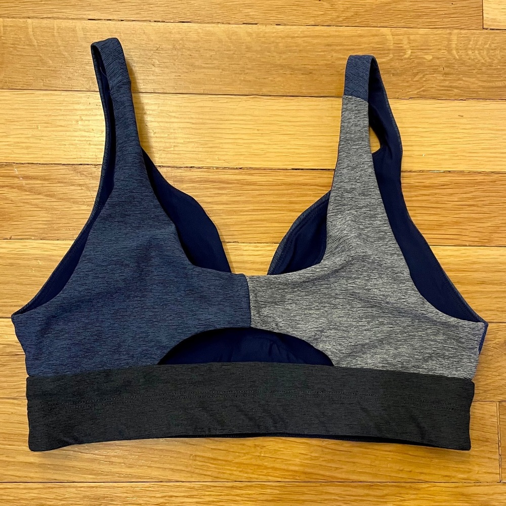 OUTDOOR VOICES 2-Tone Sports Bra